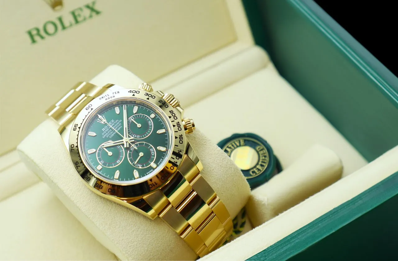 Vintage vs. Modern: Which Second-Hand Rolex Watches Offer the Best Value?